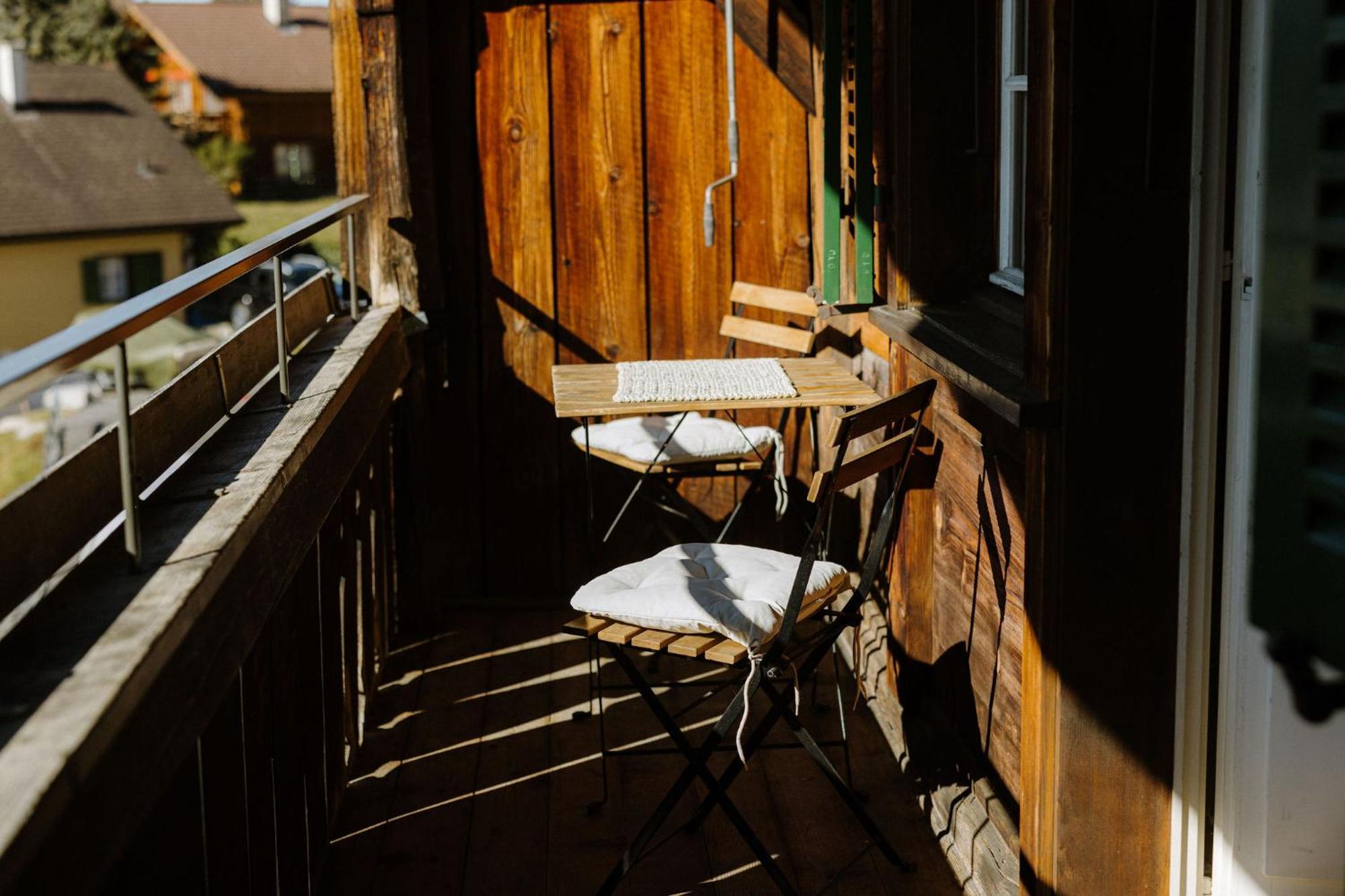 Bijou Beatus - Lakeview Sunset Retreat Apartamento Merligen
