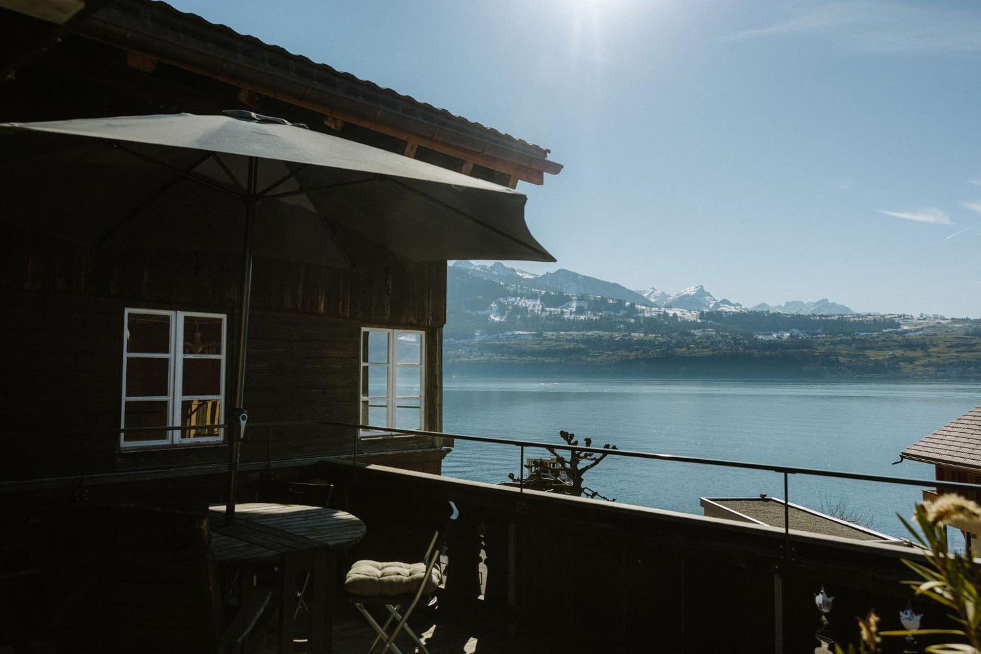 Bijou Beatus - Lakeview Sunset Retreat Apartment *
